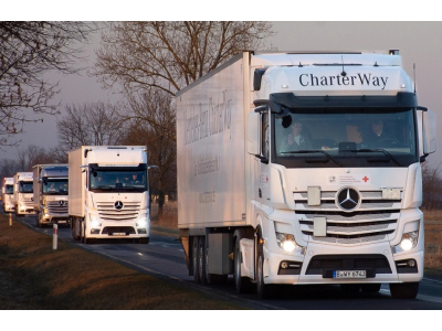 Mercedes-Benz відправив до України 200 вантажівок із гуманітарною допомогою