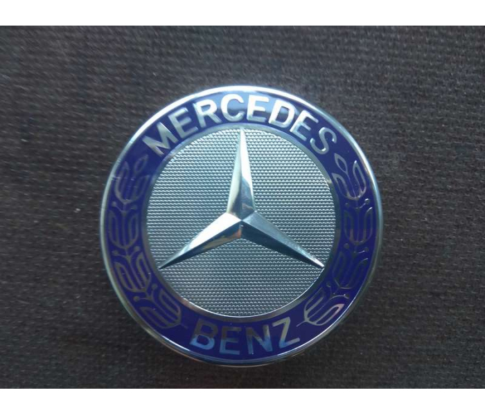 Эмблема Mercedes-Benz