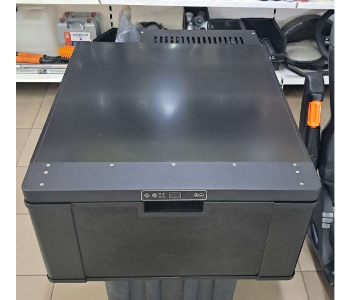 Автохолодильник MAN TGA. TGS. TGX 12/24V 40L