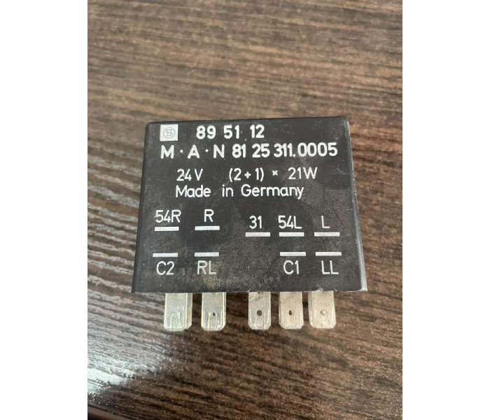 Реле поворотов MAN (9 контактов) (Б.У)