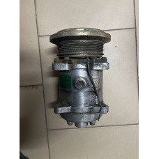 Компрессор кондиционера воздуха (Б.У)