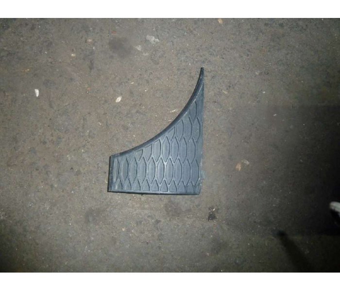 Накладка капот левая Mercedes-Benz Axor (Б.У)