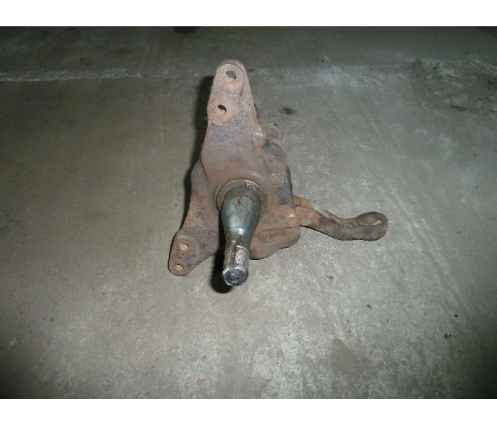 Цапфа левая Mercedes-Benz REX 609-711 (D-28mm) (Б.У) Цапфа левая Mercedes-Benz REX 609-711 (D-28mm) (Б.У)